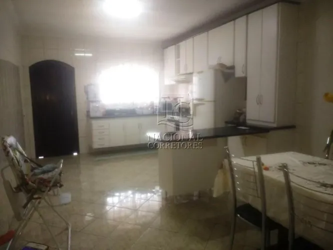 Amplo sobrado de 260m² para Locação