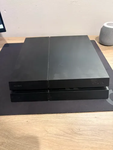 VENDO PS4 COM 3 CONTROLES ORIGINAIS (leia a descrição)