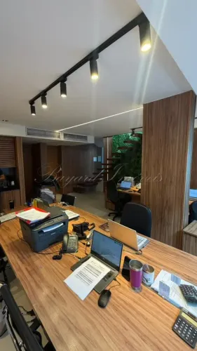 Conjunto de 02 salas, 70m², vagas, mezanino no Recreio / RJ zona Sudoeste