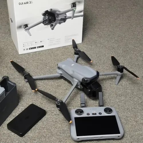 Drone DJI air 3 estou vendendo por que eu quero comprar outro ele estar em ótimo estado 
