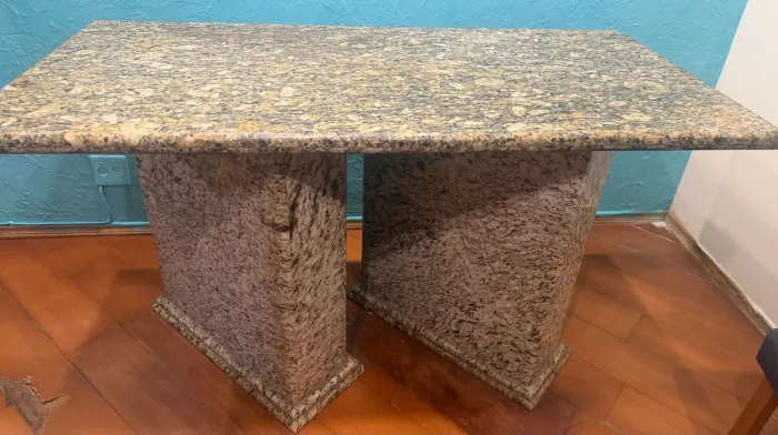 Vendo Mesa de granito 