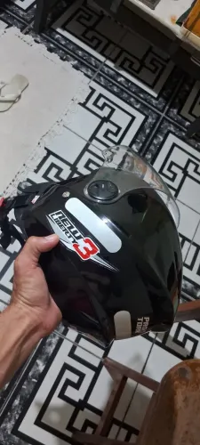 Capacete moto
