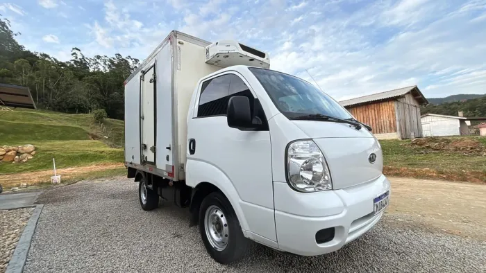 Kia Motors Bongo K-2500 2.5 4X2 TB Diesel 2011