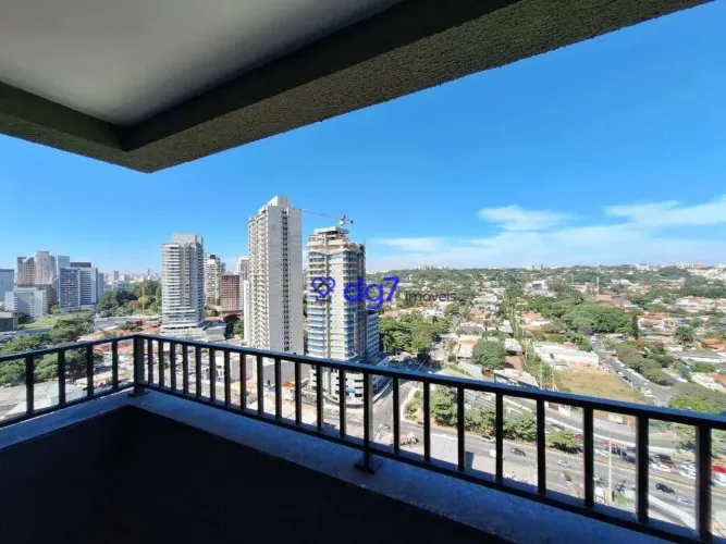 Apartamento no Metrô Butantã.