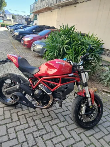 Ducati. top. Muito nova tudo ok