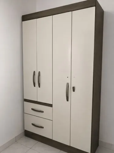 Vendo: Guarda roupa solteiro
