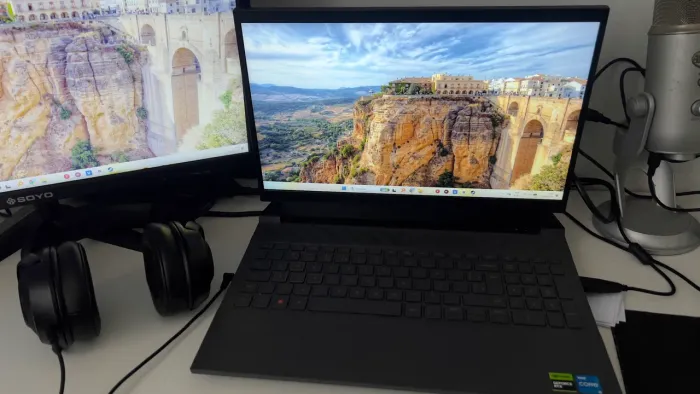 Notebook Gamer DELL G15 5530 Rtx 3050 I5 13TH 24GB Ram 256SSD NVME DO MAIS MODERNO
