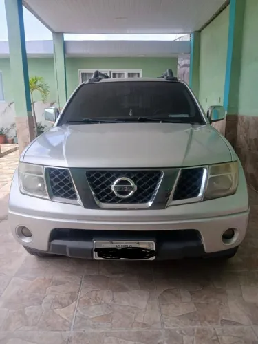 Nissan Frontier LE CD 4X4 2.5 TB Diesel Mec. 2011