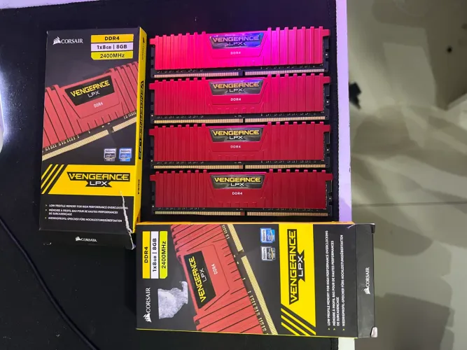 Memória RAM 32gb DDR4 (4x8gb) CORSAIR