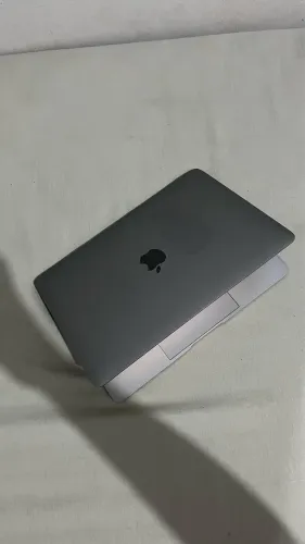 Macbook retina 12?