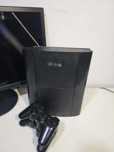 Sony Playstation 3 Super Slim usado