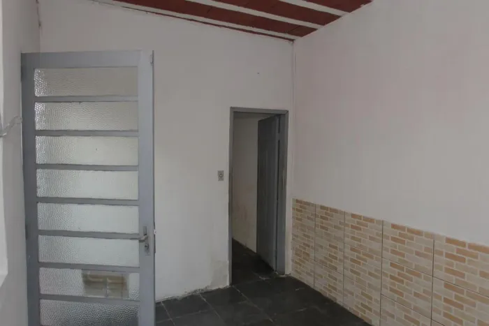 Casa à Venda - Santa Efigênia, 2 Quartos, 70 m2