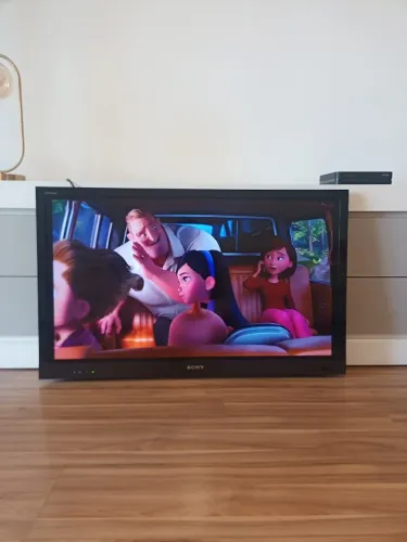 TV SONY 40" KDL-40EX725 - Perfeita!