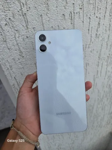 Celular sansung AO6