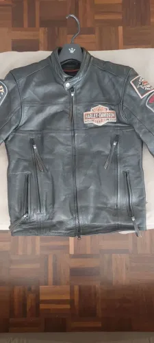 Jaqueta Harley Davidson (tamanho P / S) original e exclusiva.