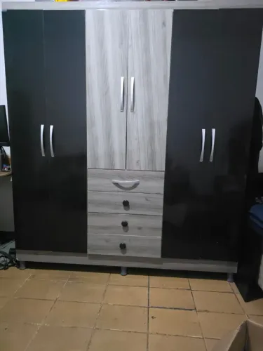 Lindo guarda roupa
