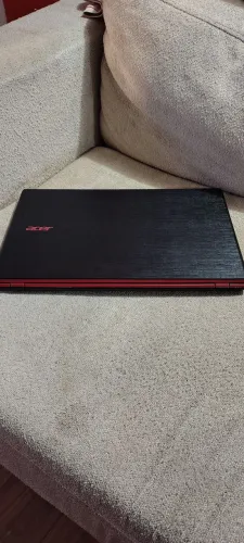Notebook Acer Luxo Ultra 4GB Core i5 5ger HD 1-TB super rápido apenas R$1.000