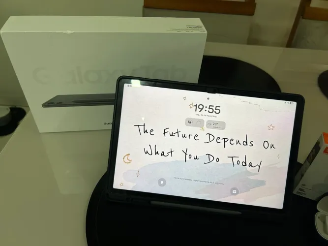 Tablet Samsung S9 Fe Plus 128 GB + acessórios 