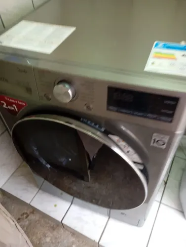 Vende-se máquina Láva e Seca