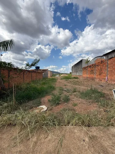 VENDE-SE LOTE BAIRRO BEIRA RIO