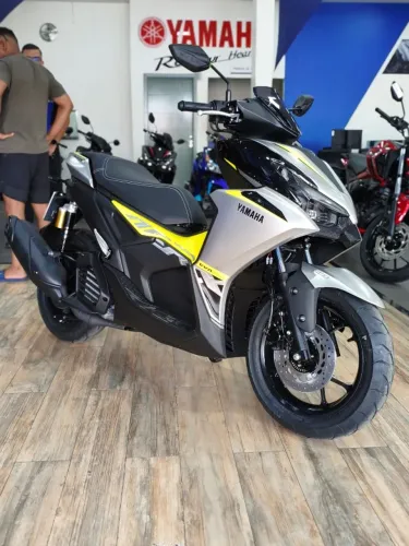Scooter Yamaha AEROX CONNECTED - 2026