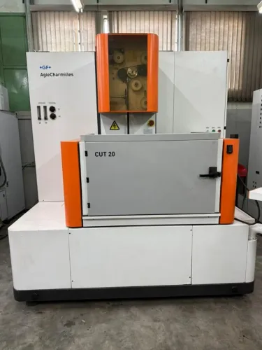 Máquina de Eletro Erosão à fio CUT 20 - Compacta, Potente e Precisa
