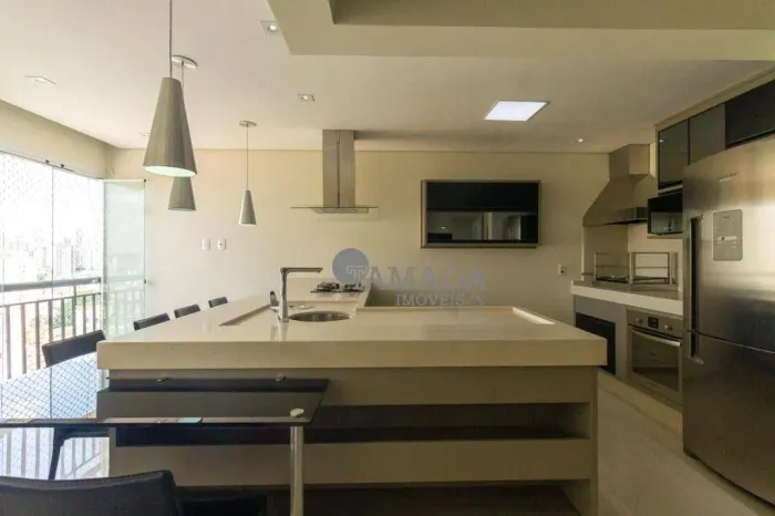 Apartamento c/ 2 quartos sendo 1 suíte, varanda gourmet, 2 vagas à venda (Porteira fechada