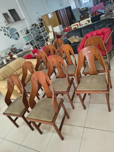 Cadeiras de Madeira 