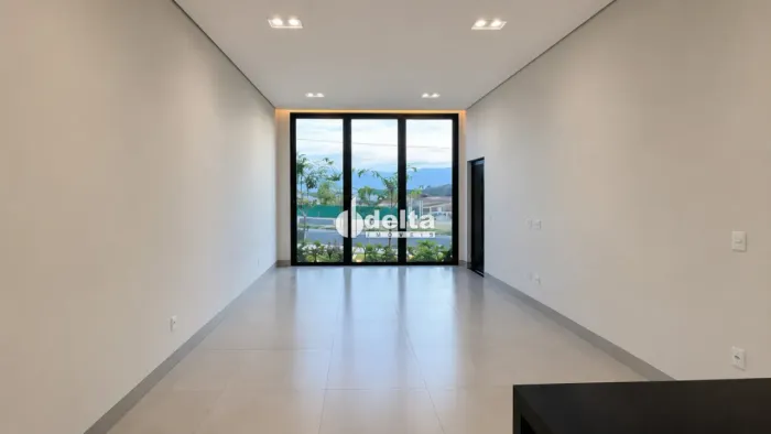 Casa em condomínio com 3 quartos sendo 2 suítes disponível para venda no bairro Portal do