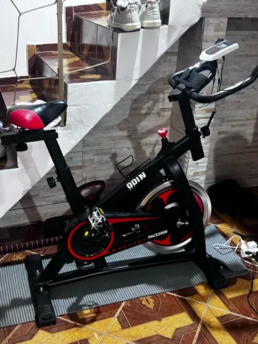 Bicicleta Ergométrica Odin pouco usada
