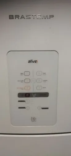 Vendo geladeira Brastemp usada em perfeito estado funcionando valor 950,00