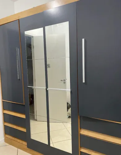 VENDO GUARDA-ROUPA SEMINOVO