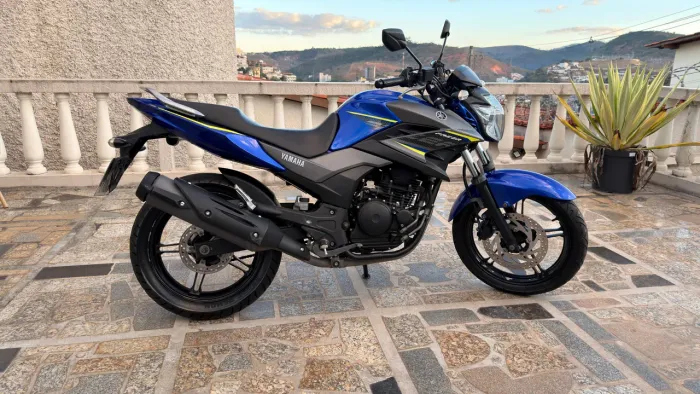 YS FAZER 250 BLUEFLEX 2017