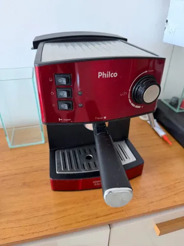 cafeteira philco pcf24 vermelha 110v