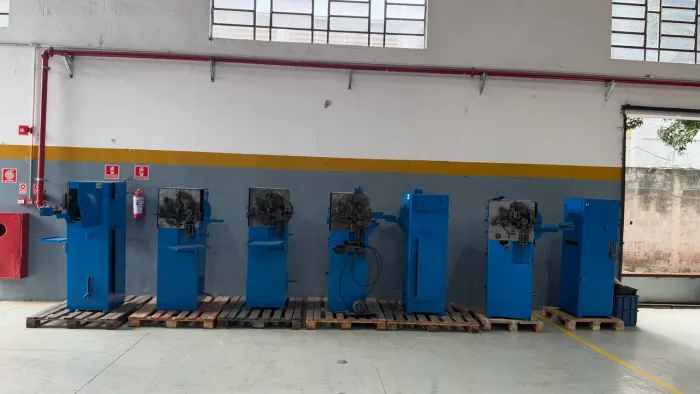 Máquina de Molas Comolar 0,40 até 2 mm