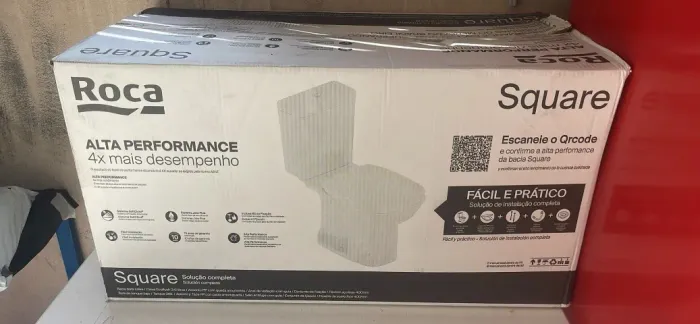 Kit Vaso Sanitário com Caixa Acoplada e Assento Soft Close Roca Square