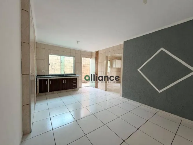 Casa com 3 dormitórios para alugar, 80 m² por R$ 2.398,20/mês - Cidade Jardim II - America