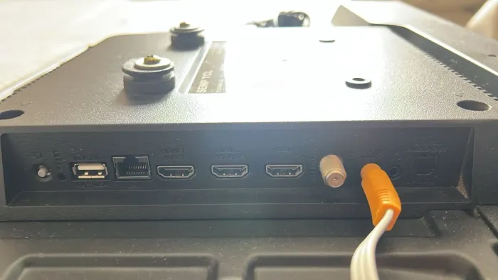 Televisão 32? Semp Smart 