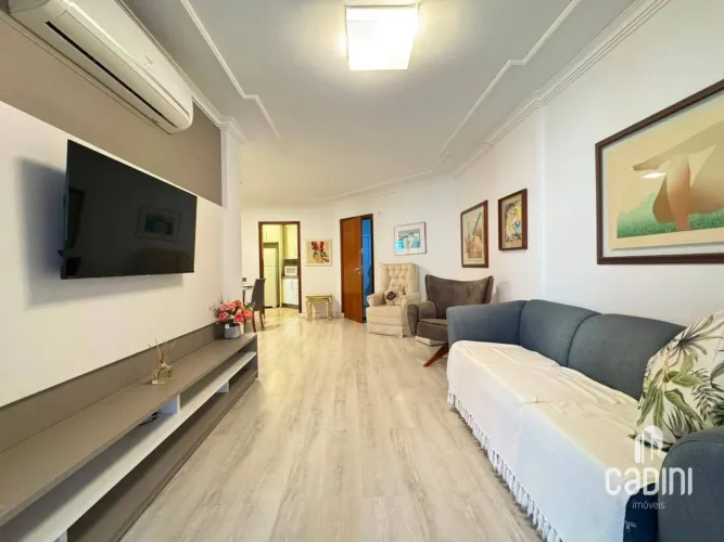 APARTAMENTO A POUCOS METROS DA PRAIA