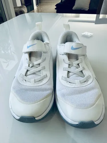 Tênis Nike infantil 31