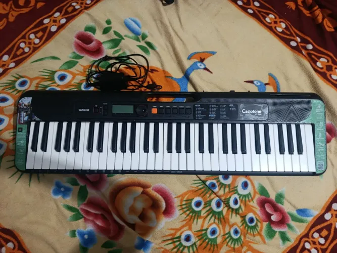 Teclado Casio- CT-S200