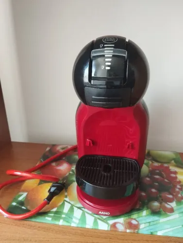 Cafeteira Arno Dolce Gusto