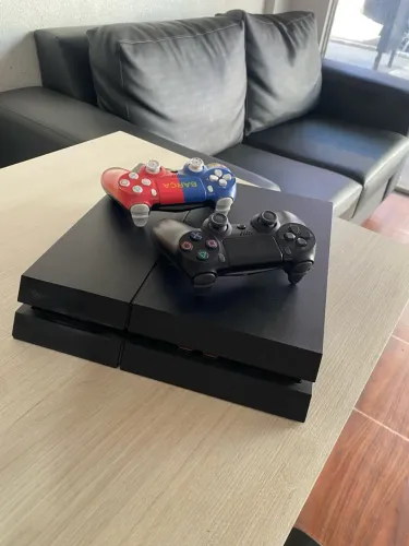 Ps4 slim pra sair rápido