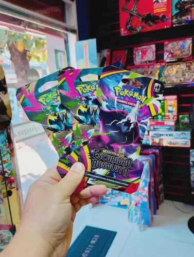 Kit Cartas Pokémon Booster Fogo Mega Evolução Escuridão Absoluta com 3 Pacotinhos Copag