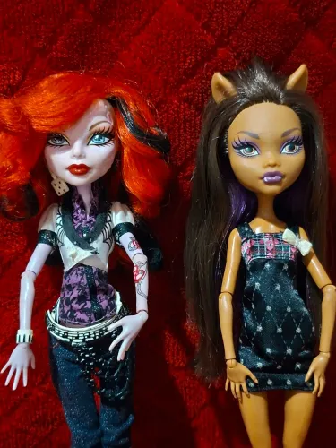 Boneca Clawdeen Wolf G1 Dead Tired + Operetta básica G1