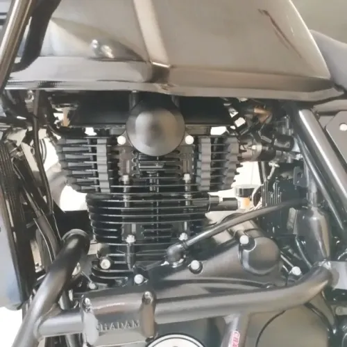 ROYAL ENFIELD HIMALAYAN 411 2023 - MENOS DE 7MIL KM