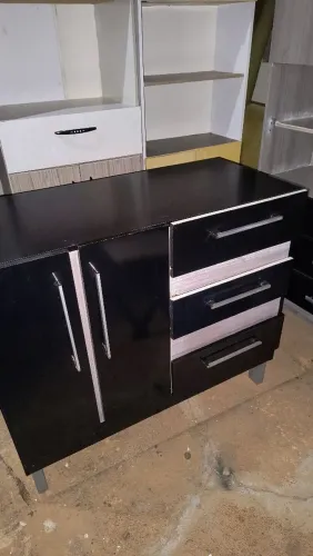 CÔMODA COM SAPATEIRA EMBUTIDA 3 GAVETAS 