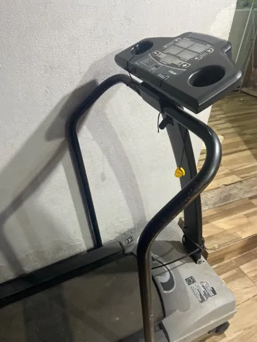 Doação Esteira elétrica Caloi defeito
