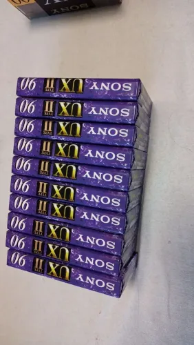 06 Fitas cassete Sony ux 90 lacrado