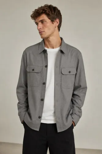 Camisa masculina Zara NOVA Overshirt encorpada estilo jaqueta